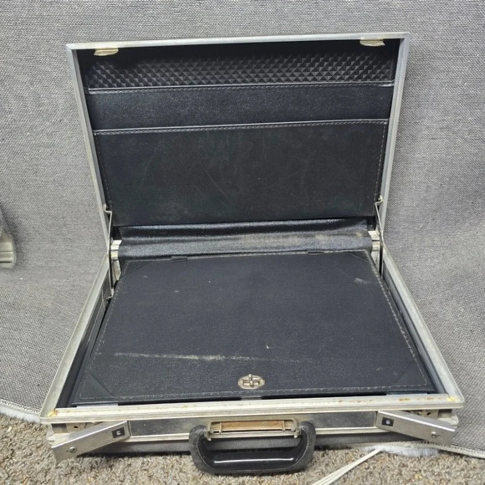 Vintage Airway Industries US Government Property Hard Shell‎ Briefcase Black
